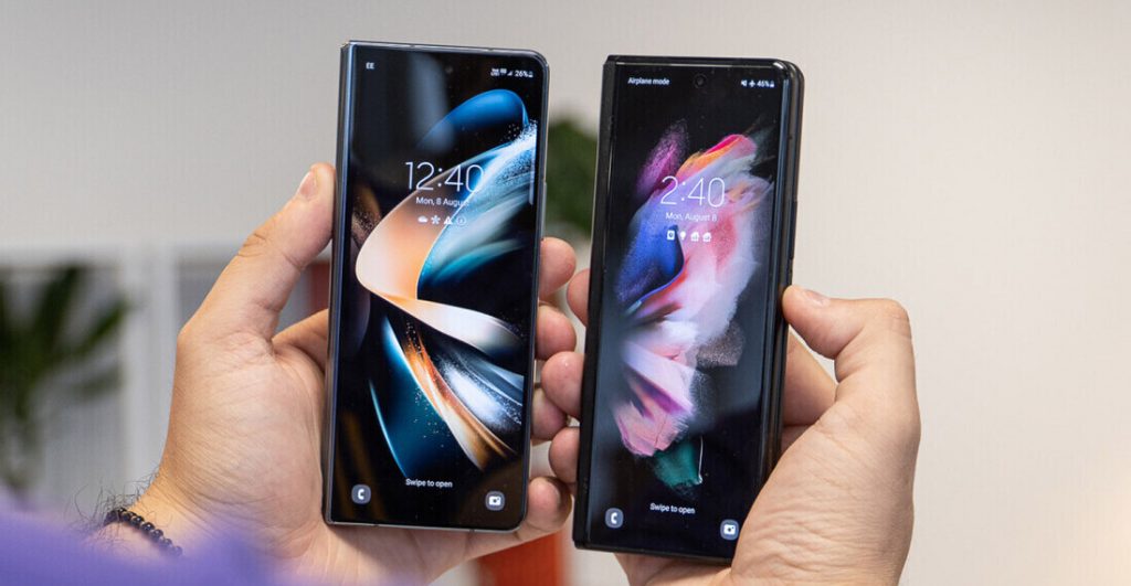 design differences between Galaxy Fold4 and Fold3